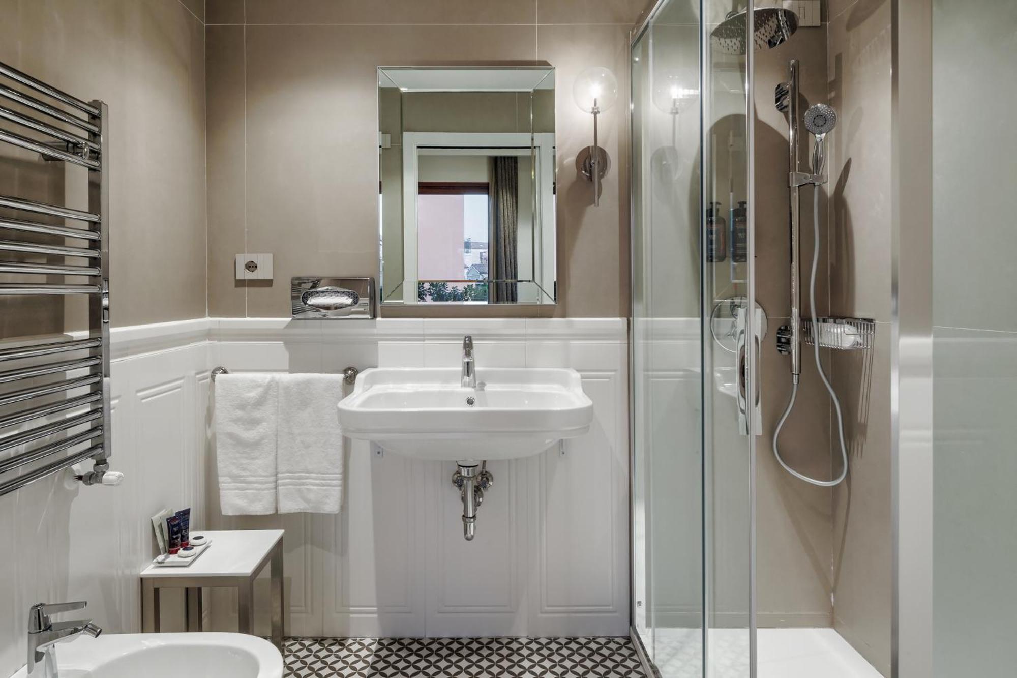 Executive Double Room with Canal View